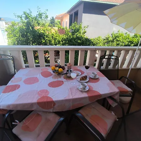 Apartment Bazok
