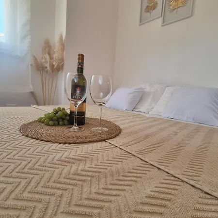 Apartment Bazok *